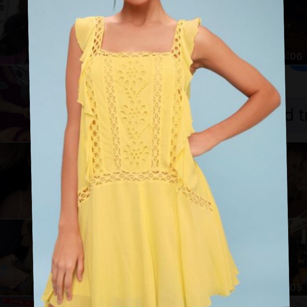 Yellow dress with detail